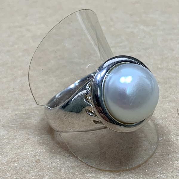 Culturally Crafted - Be the Light White Mabe Pearl Silver Ring (pick up at store only)